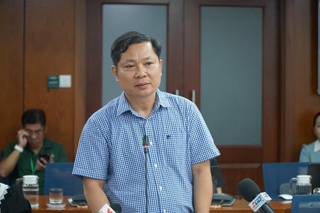 Ông Trần Bình Thiên - Phó chánh thanh tra Sở VH&TT thông tin về vụ việc