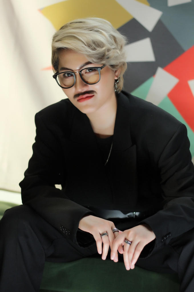 Vicky Nhung trong hình ảnh mới.