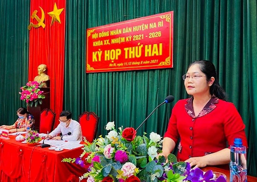 Bà Hoàng Thu Trang được Thủ tướng phê chuẩn kết quả bầu chức vụ Phó Chủ tịch UBND tỉnh Bắc Kạn.