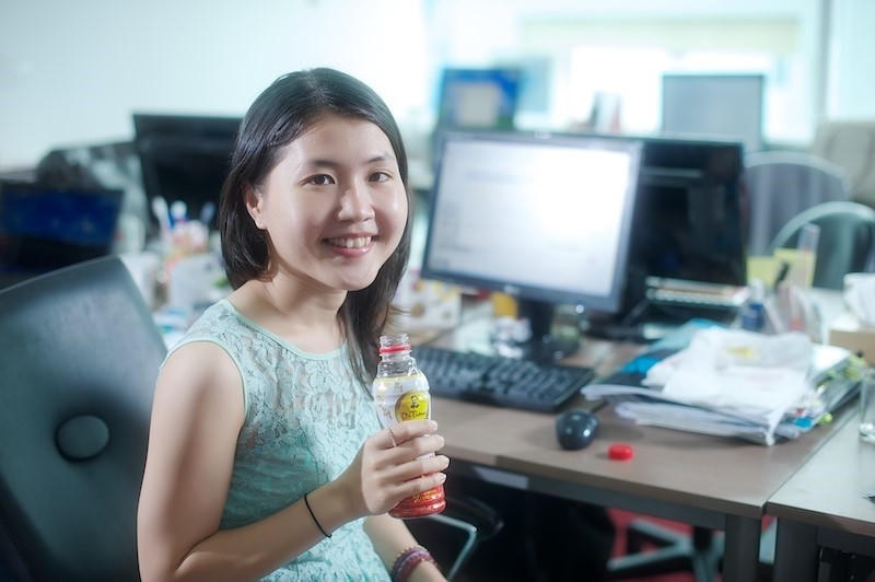 Trước thời tiết nóng bức và tình trạng thiếu ngủ kéo dài gây nóng trong người, nhiều gen Z chọn cách thanh lọc cơ thể bằng Trà Thanh Nhiệt Dr Thanh (hình minh họa).