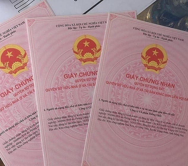 Diện tích đất thực tế nhỏ hơn trên sổ đỏ, phải làm sao? (Hình minh hoạ)