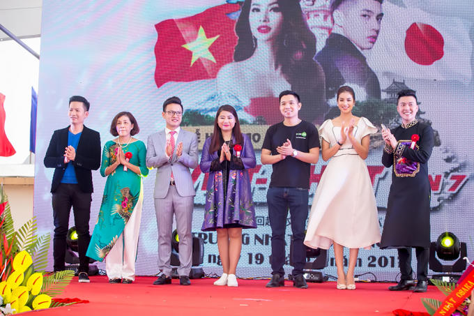 Hoa hậu Phạm Hương đẹp rạng ngời trong sự kiện giao lưu văn hoá Việt - Nhật
