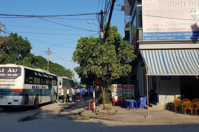 Chưa thấy lực lượng chức năng xử lý.