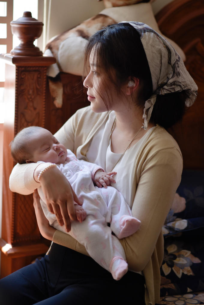 Nam Em lột tả câu chuyện người phụ nữ Việt Nam nhiều hi sinh cho gia đình