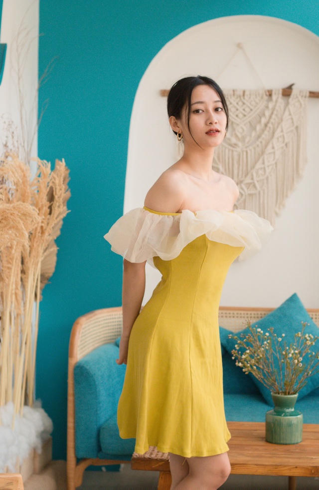 Xuân Mai cao 1m63, số đo hình thể lần lượt là 83-60-86.