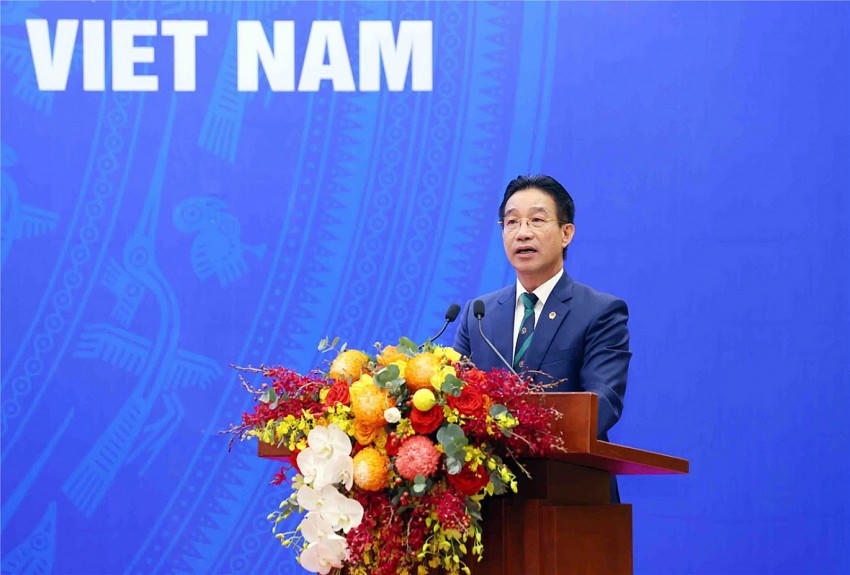 Đồng chí Phạm Thanh Hà công bố Quyết định đặc xá năm 2025 (đợt 2). (Ảnh: BCA)