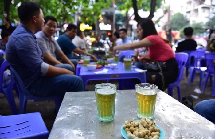 “Chú không uống là khinh anh”… ảnh 2