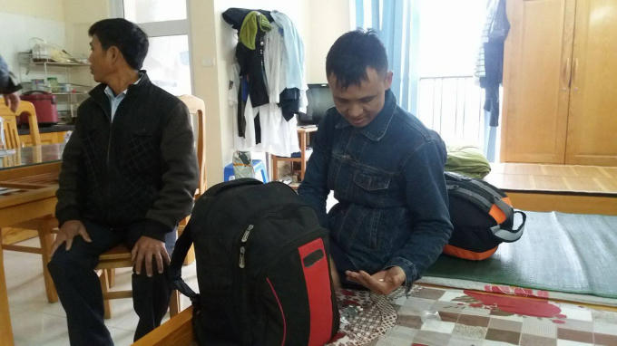 Anh Tiến không quên uống rất nhiều thuốc.