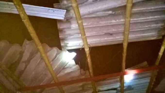 Nhà dân bị tốc mái ở Triệu Phong