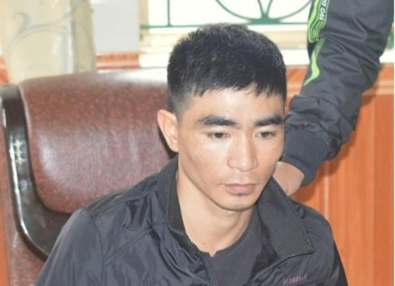 Đối tượng bị bắt khi đang có hành vi mua bán trái phép chất ma túy.