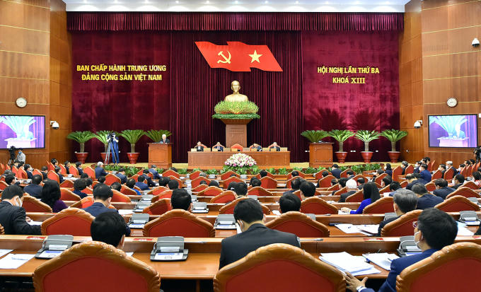 Hoi nghi TW 1-1