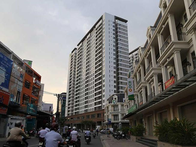 Địa ốc 7AM: Sở X&acirc;y dựng Long An v&agrave;o cuộc việc ph&acirc;n l&ocirc; b&aacute;n nền tr&ecirc;n s&ocirc;ng