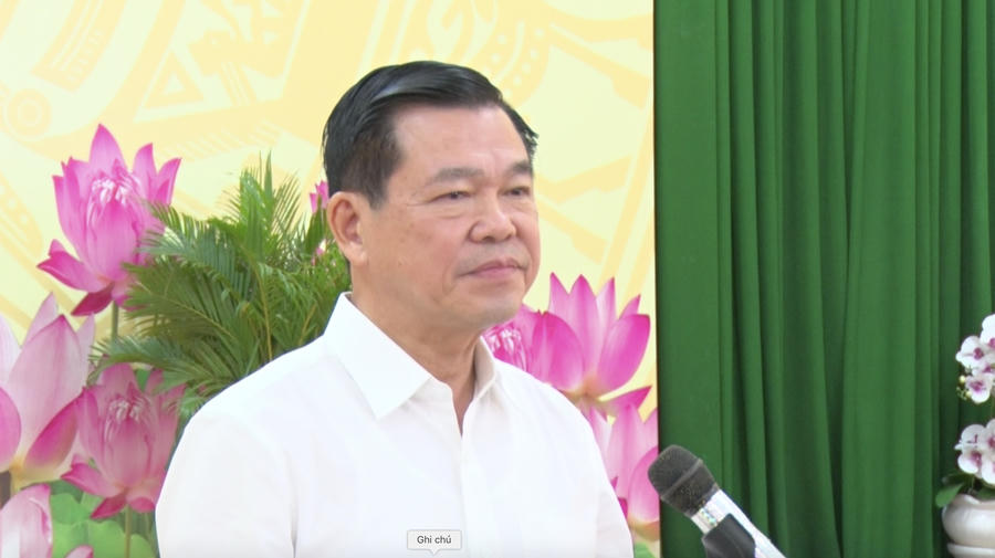 Bí thư Tỉnh ủy - Ông Nguyễn Hồng Lĩnh đề nghị các cấp cần quan tâm hơn nữa đến người dân Khu tái định cư.