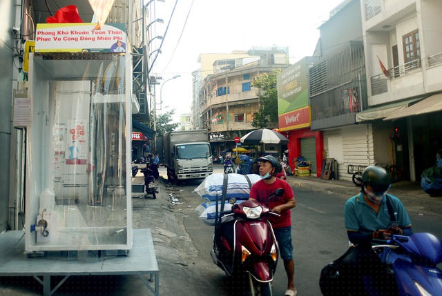 Buồng khử khuẩn toàn thân do một công ty ở Quận 5 sản xuất