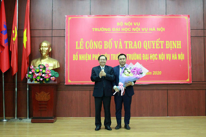 Anh347.