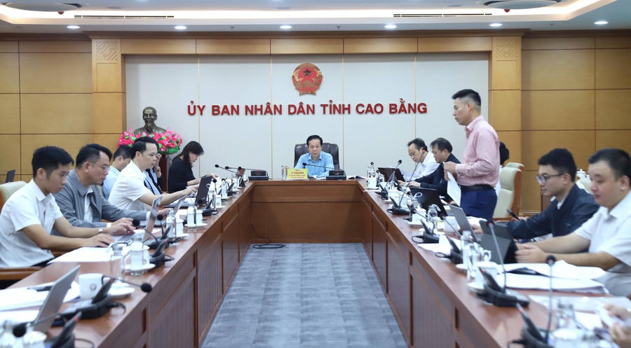 Toàn cảnh cuộc họp.