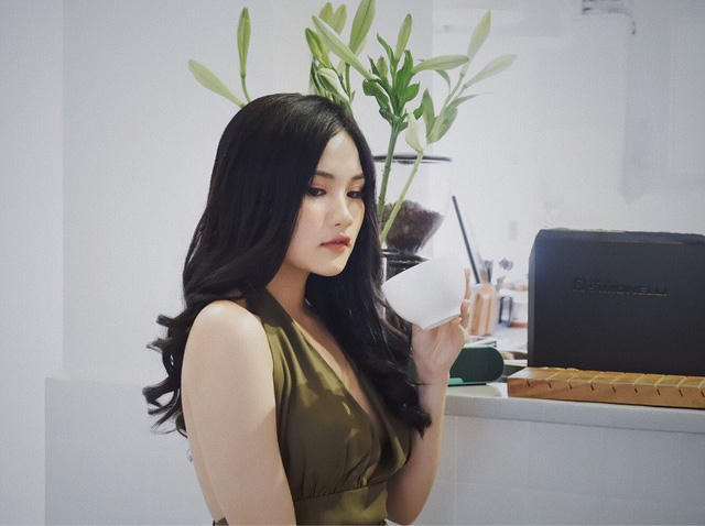 “Bản sao” hoa hậu Đại Dương ngọt ngào, quyến rũ trong bộ ảnh mới