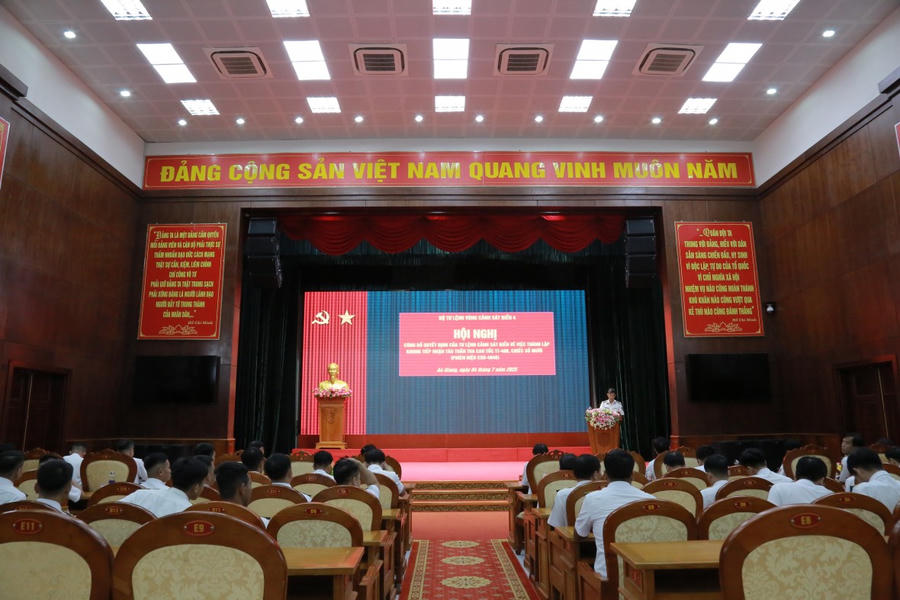 Quang cảnh Hội Nghị