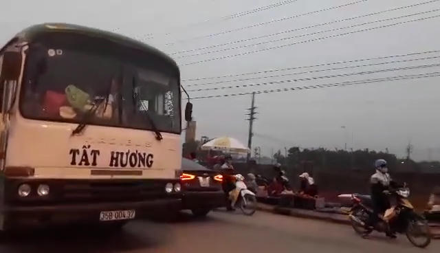 Phần lớn những chiếc xe được mua lại, đã cũ, xuống cấp. (Ảnh: A.Thắng)