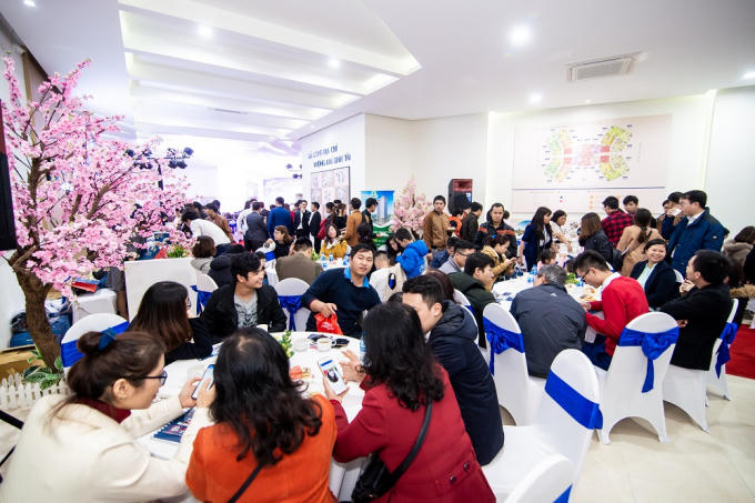 Chính sách bán hàng hấp dẫn là điểm thu hút khách hàng quan tâm dự án Samsora Premier