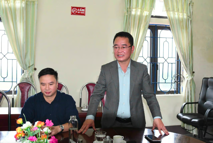 Tiến sĩ Vũ Hoài Nam, Tổng Biên tập Báo Pháp luật Việt Nam phát biểu tại buổi lễ.