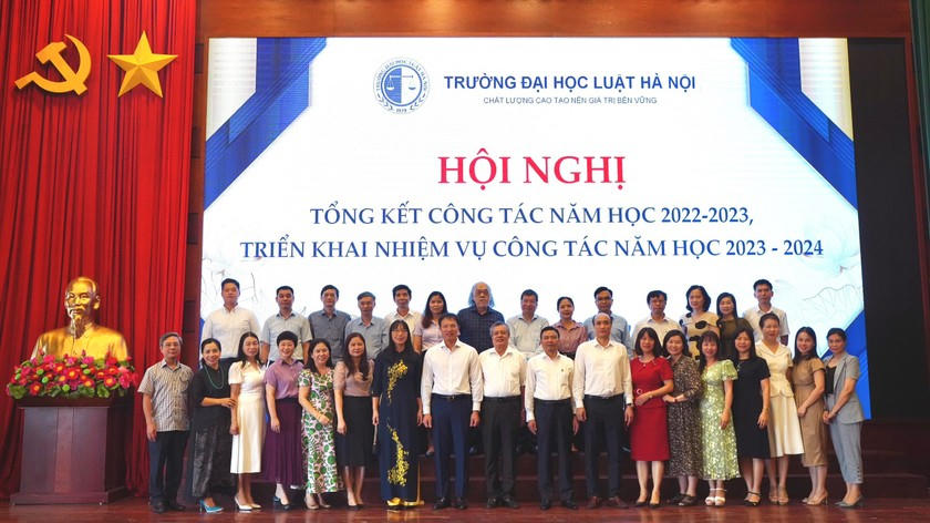 a7aec6cc6878ba26e369-9057