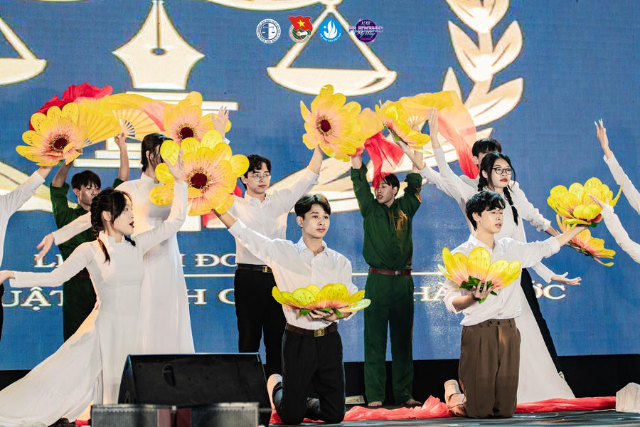 811fec3e-560e-4444-8a11-6330dd477eca