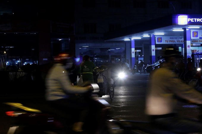 Lặng lẽ đ&ecirc;m cuối năm