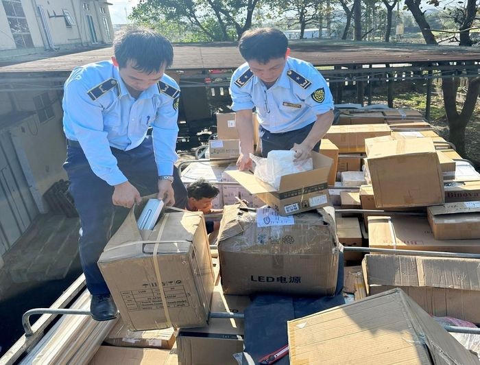 Hà Tĩnh đấu tranh quyết liệt với buôn lậu, gian lận thương mại, hàng giả.