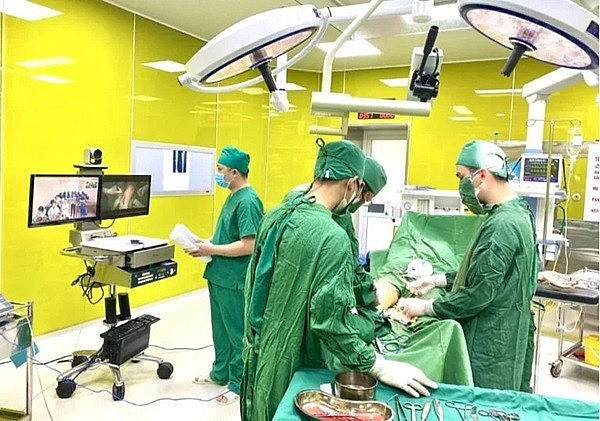 Mỗi bác sĩ giỏi về Quảng Ninh công tác được nhận hỗ trợ từ 200 triệu - 750 triệu đồng. Nguồn trungtamytehaiha.vn