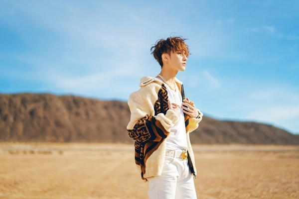 VIDEO - Nghe Sơn Tùng M-TP hát