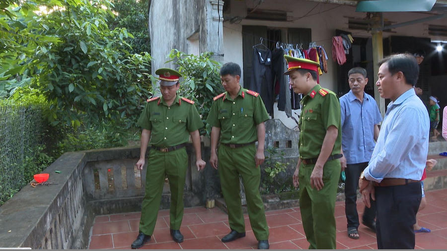Lực lượng Công an khám nghiệm hiện trường, điều tra vụ án
