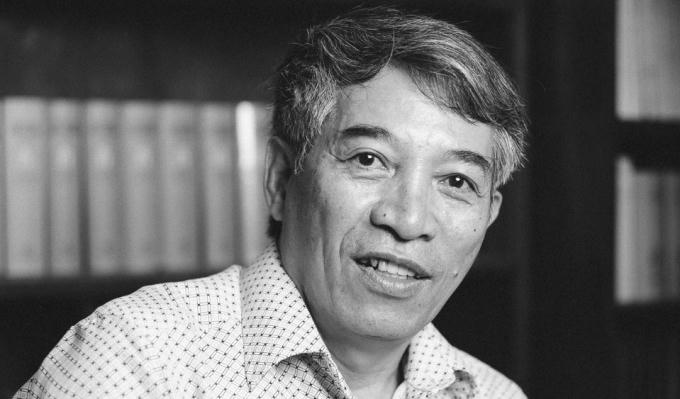 Phó Giáo sư, Tiến sĩ Phạm Quang Long - Ảnh: Thành Long  Ông là Chủ nhiệm Khoa Ngữ văn (1992-1996); Phó Hiệu trưởng và Hiệu trưởng Trường ĐHKHXH&amp;NV (1996-2001); Phó Giám đốc Đại học Quốc gia Hà Nội (2001-2005); Giám đốc Sở Văn hoá Hà Nội (2005-2013).