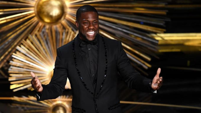 Kevin Hart phát biểu trong Oscar 2016