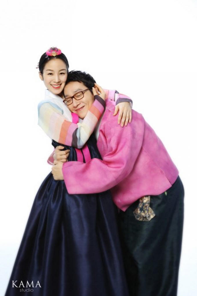 Lee Hwi Jae và Moon Jung Won. Ảnh:(DramaFever)