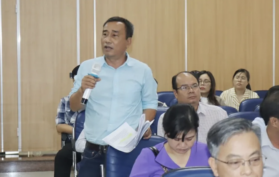 Đại diện doanh nghiệp về thẩm định giá phát biểu tại Hội nghị