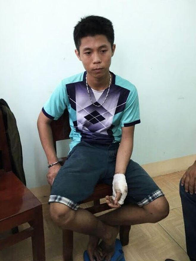 Nghi can Nguyễn Hữu Tình tại cơ quan Công an.