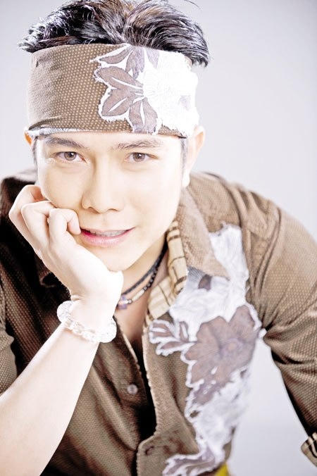 Jimmii Nguyễn sẽ trở lại với nhiều bất ngờ trong liveshow của Chế Linh.