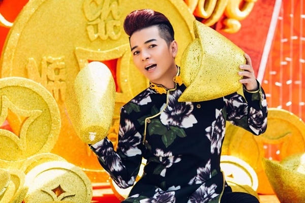 &ldquo;Bất lực&rdquo; với sức khỏe, Vũ H&agrave; chỉ chạy show 10 ng&agrave;y Tết