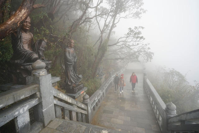 Con đường La Hán - Khu văn hóa tâm linh Fansipan.