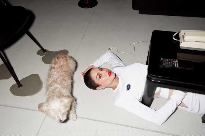 Vanessa Hudgens mặc xuyên thấu 'có như không' gây sốc - ảnh 12