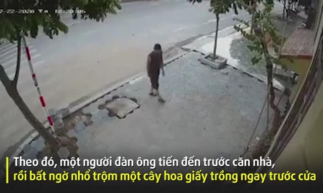 [Clip]: Phẫn nộ cảnh người đàn ông
