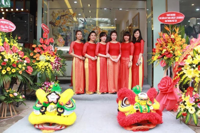 Đội ngũ nhân viên thân thiện của Huy Thanh Jewelry.