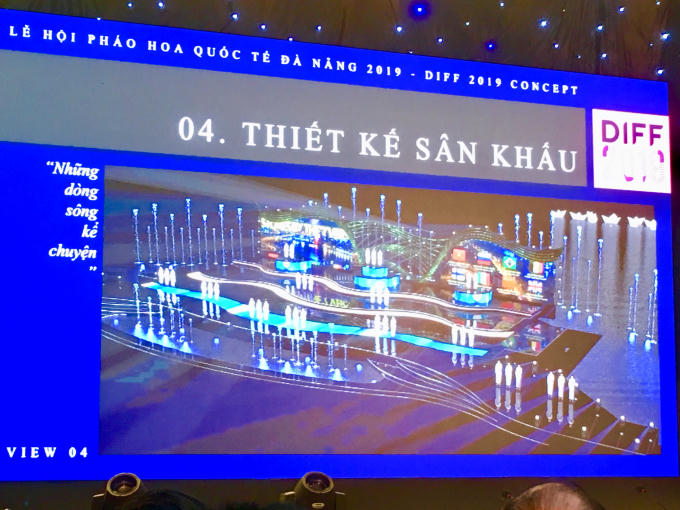 Sân khấu năm nay có màn hình led lớn hơn, các hiệu ứng hình ảnh hiện đại, kỹ thuật tiên tiến, tạo nênn hững cảm xúc đặc biệt phù hợp với nội dung từng đêm trình diễn.