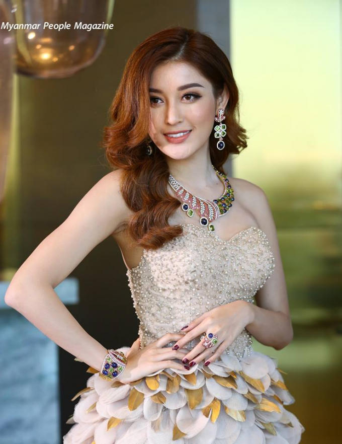 Huyền My được ch&agrave;o đ&oacute;n kh&ocirc;ng thua k&eacute;m Sao Hollywood tại Myanmar