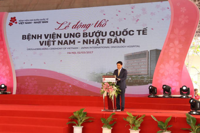 Ông Nguyễn Đức Chung, Chủ tịch UBND TP Hà Nội cam kết tạo những điều kiện thuận lợi nhất để Dự án được triển khai hoàn thành đúng tiến độ.