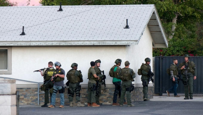 Hai nghi phạm trong vụ xả súng tại California đã bị tiêu diệt (Ảnh: EPA)