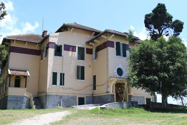 Năm 2011, tỉnh Lâm Đồng đã có chủ trương giao cho một nhà đầu tư để khai thác du lịch, nhưng không hiểu vì lý do gì dự án vẫn không được tôn tạo và bị bỏ hoang đến nay.