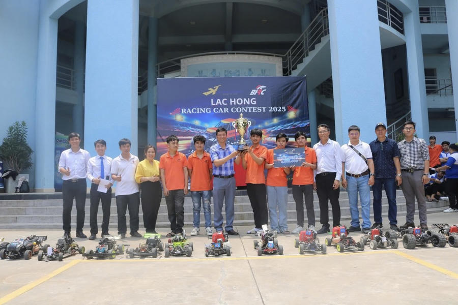 Đội LH - Shado RC đạt giải nhất serie A (nhóm đội mạnh)
