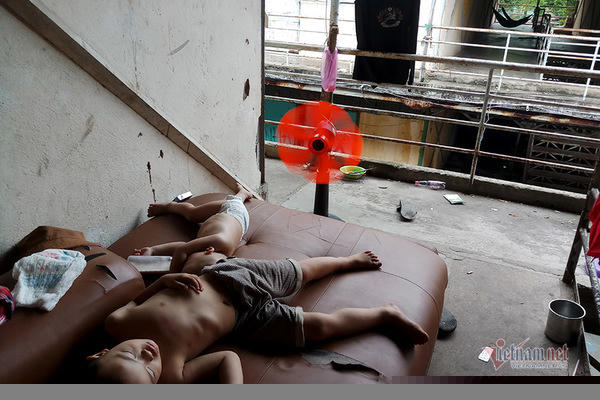 Cận cảnh khu tạm cư “ổ chuột” của người dân Thủ Thiêm